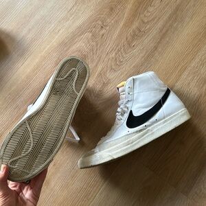 Nike blazer size 10 women’s